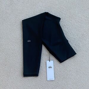 ALO Yoga Black Airlift High Waist Leggings